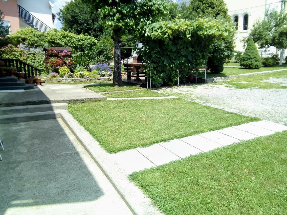 Guesthouse Pavlicic Drežnik Grad Exterior foto